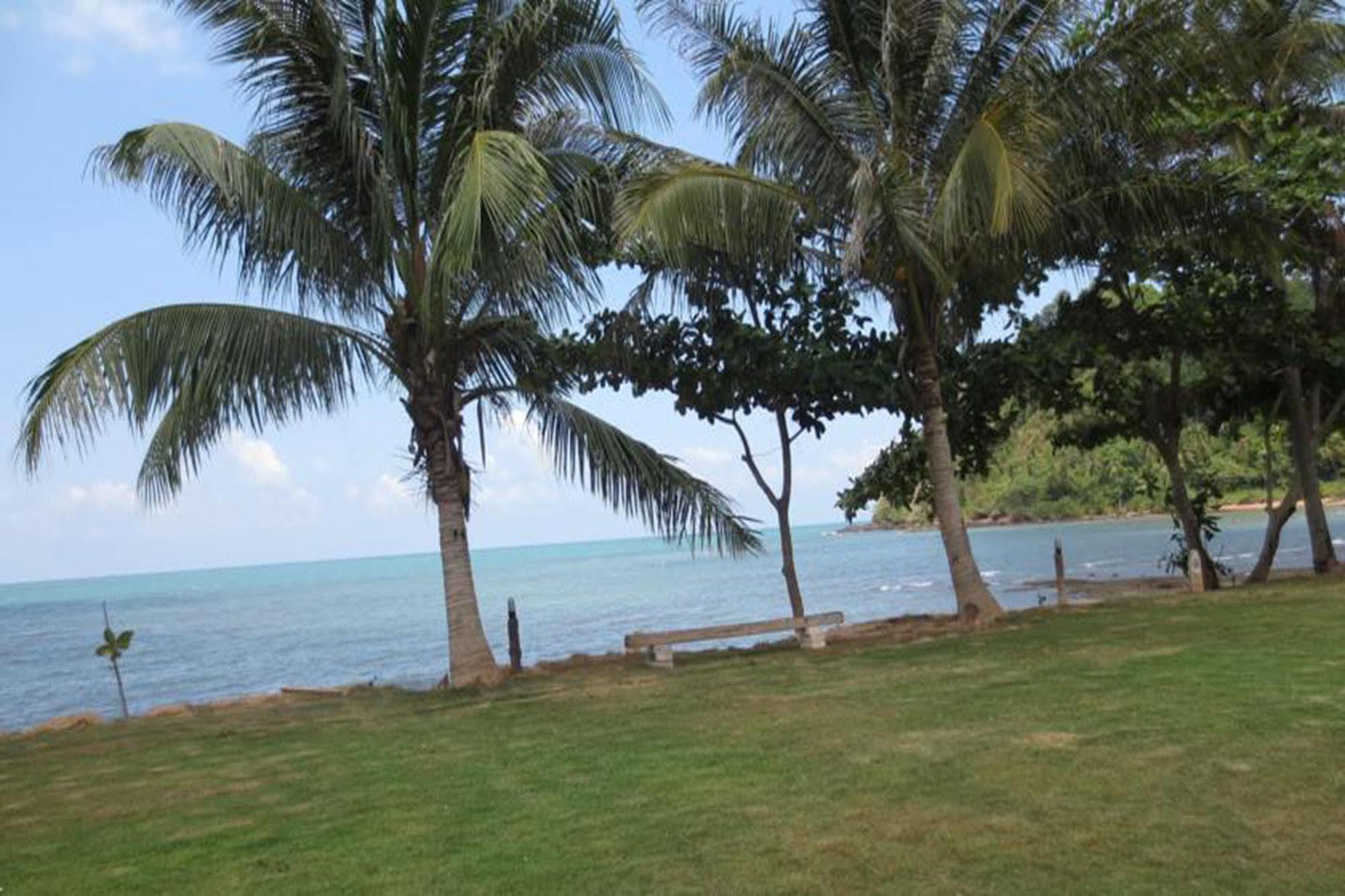 Lomtalay Resort Trat Laem Ngop Exterior photo